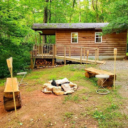Lil' Log At Hearthstone Cabins And Camping - Pet Friendly Helen Εξωτερικό φωτογραφία